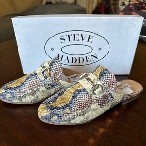 💙🐍 Steve Madden Kandi Multi Snake Mules 🐍💙